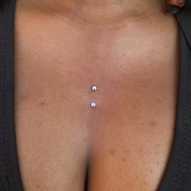 Not every piercing is meant to blend in 😉😍

This fresh sternum surface piercing adds just enough sparkle to catch the eye without stealing the show.

Fitted with implant-grade ASTM F-136 titanium and carefully placed to suit the client’s anatomy, this is one of those piercings that proves sometimes less really is more.

✨ Fresh sternum surface piercing
✨ Implant-grade ASTM F-136 titanium
✨ Sterile, single-use needles
✨ Anatomy assessed prior to piercing

A little different.
A little daring.
And absolutely worth the double take

📍Based inside @jadedink_ 

📲 084 600 5263

#modifiedmonkey 
#sternumpiercing 
#surfacepiercing 
#bodypiercing 
#titaniumjewellery